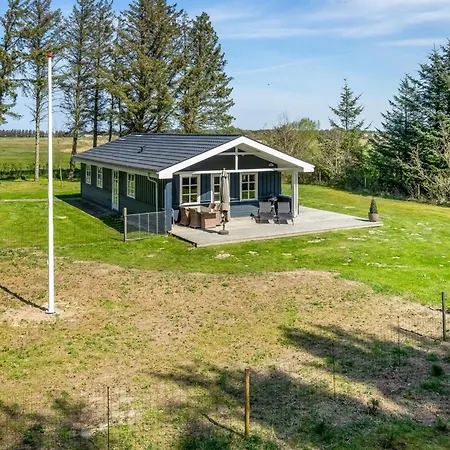 Nanja - 759m From The Sea In Nw Jutland By Interhome Løkken